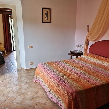 Agriturismo Vecchio Gelso Ortezzano Ngoại thất bức ảnh