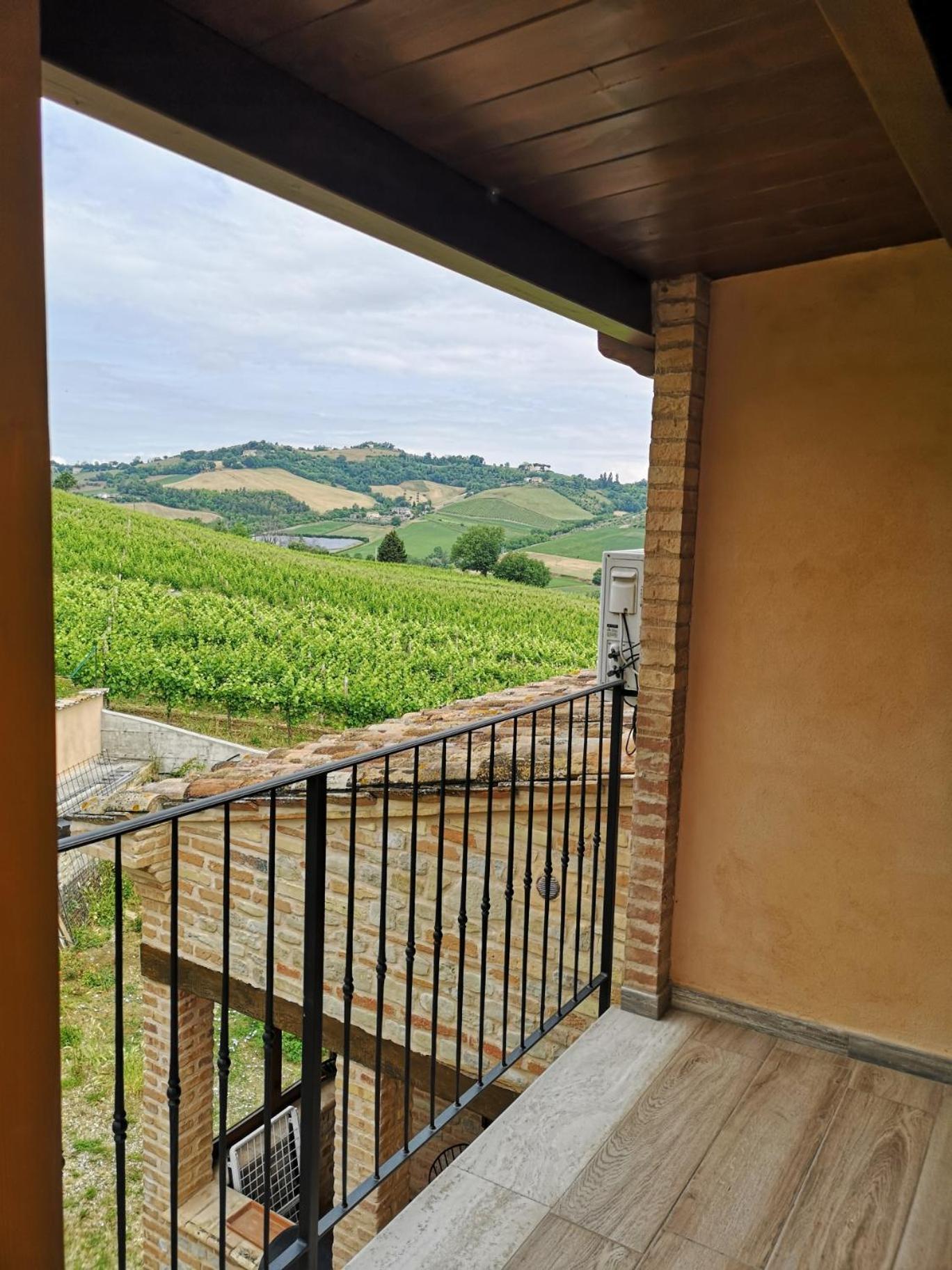 Agriturismo Vecchio Gelso Ortezzano Ngoại thất bức ảnh