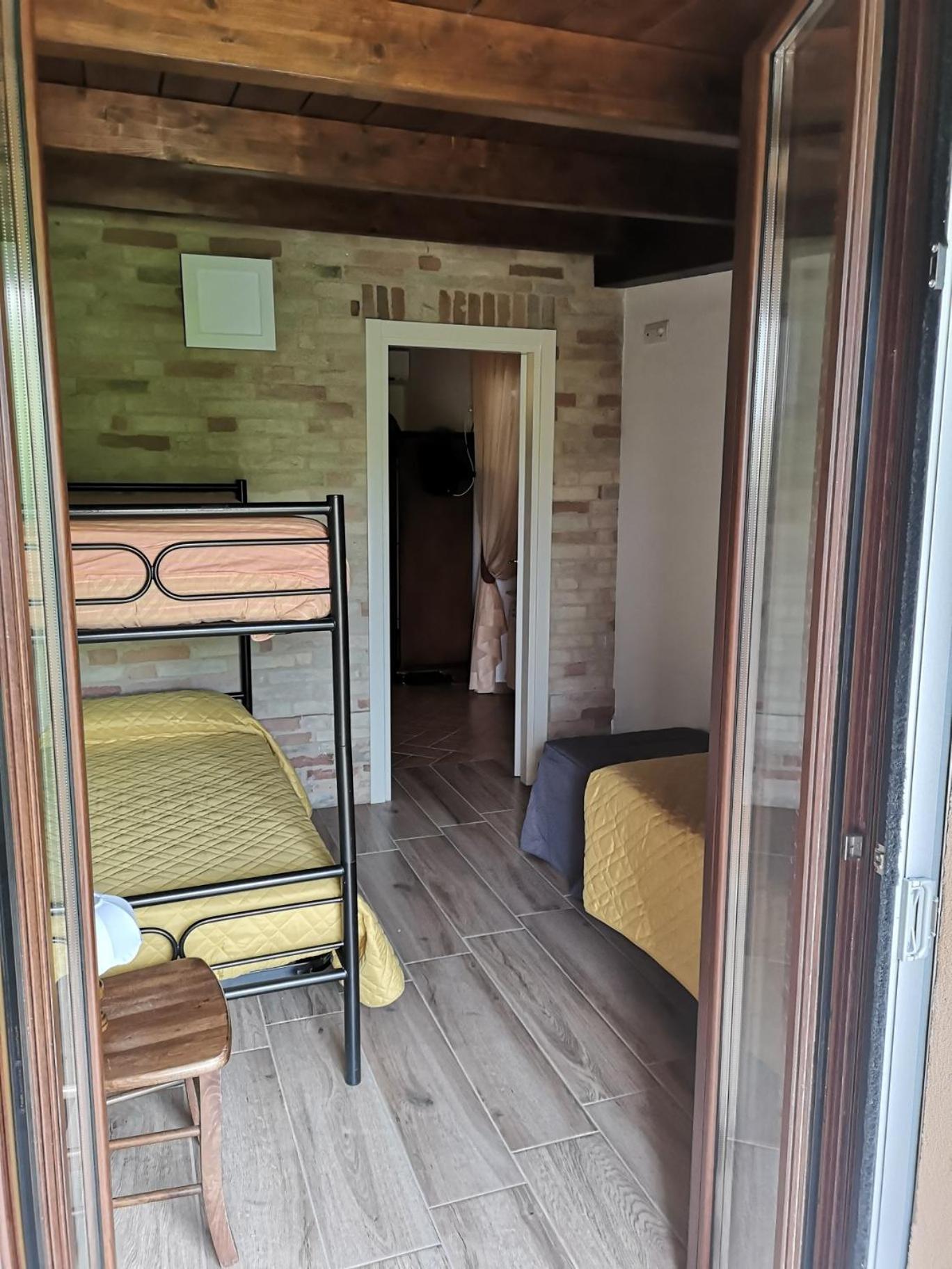 Agriturismo Vecchio Gelso Ortezzano Ngoại thất bức ảnh