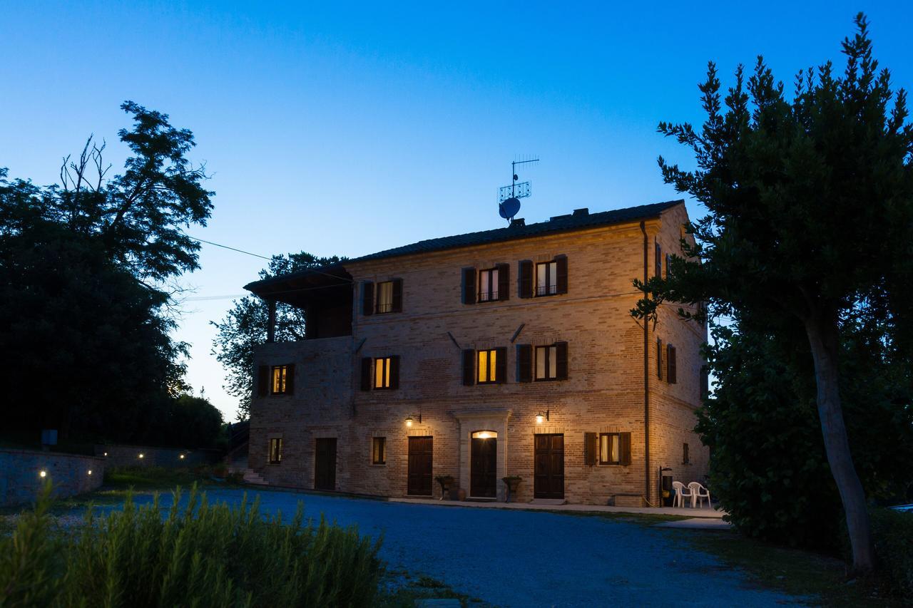 Agriturismo Vecchio Gelso Ortezzano Ngoại thất bức ảnh